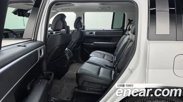 Hyundai Santa Fe 2023 — Фото 11/20
