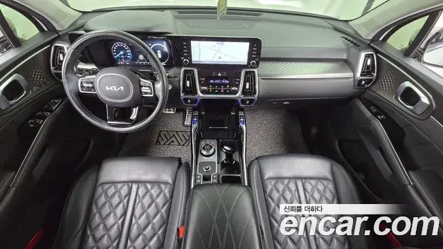 Kia Sorento 2022 — Фото 6/20