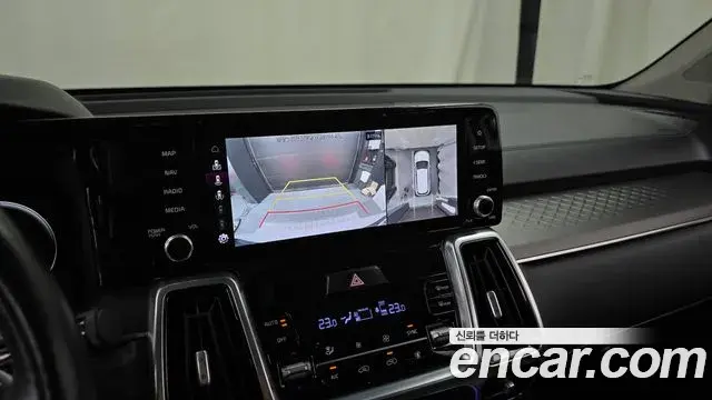 Kia Sorento 2022 — Фото 14/20