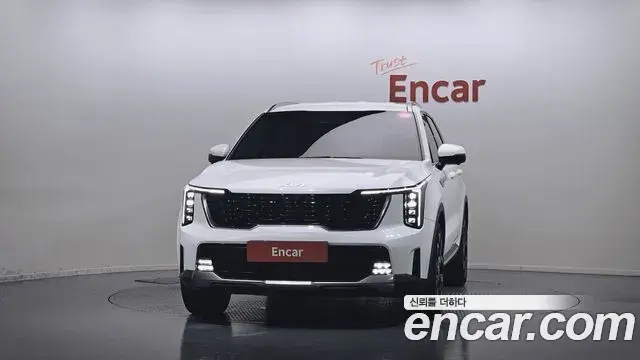 Kia Sorento 2023 — Фото 3/20