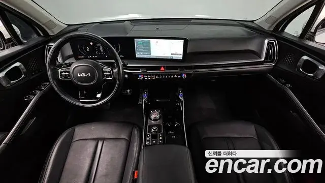 Kia Sorento 2023 — Фото 7/20
