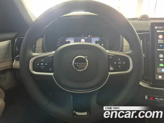 Volvo XC90 2025 — Фото 4/17
