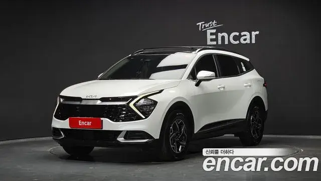 Kia Sportage 2021 — Фото 1/20