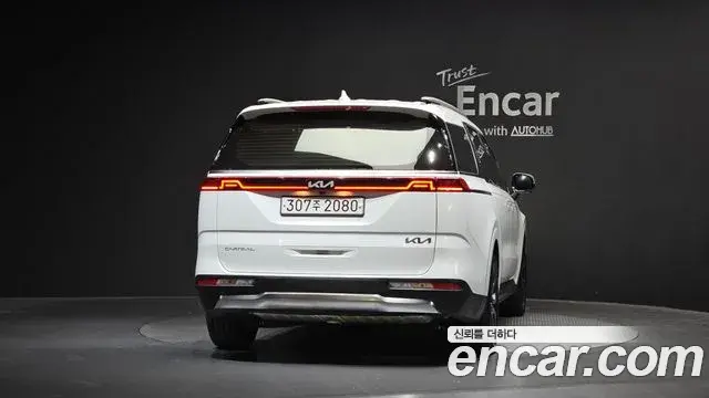 Kia Carnival 2023 — Фото 4/20