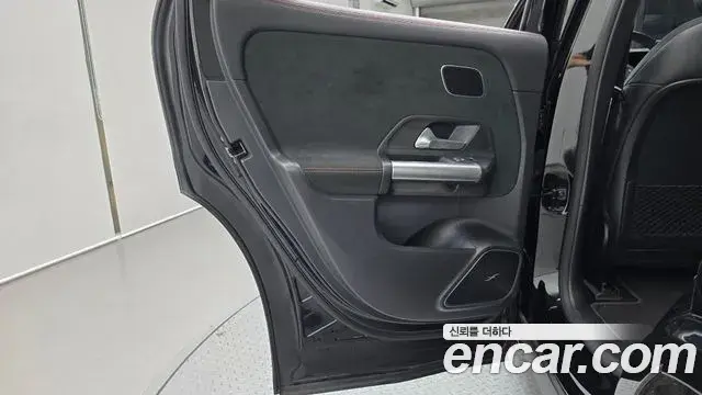 Mercedes-Benz EQA 2024 — Photo 26/33