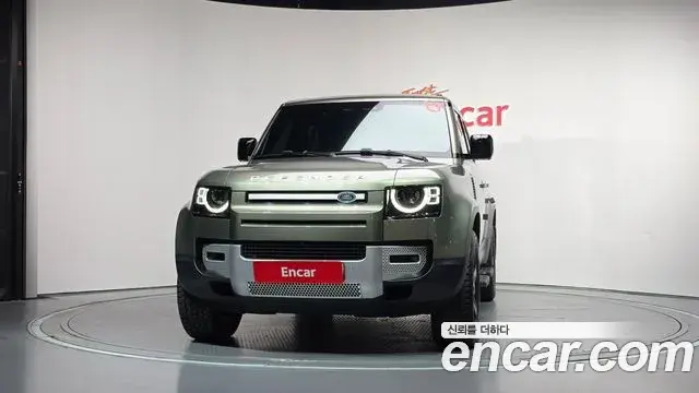 Land Rover Defender 2020 — Фото 3/20