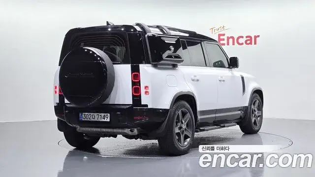 Land Rover Defender 2025 — Фото 2/20