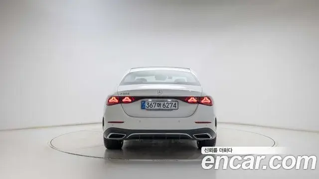 Mercedes-Benz E-Class 2026 — Photo 3/20