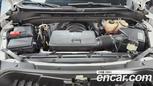 Cadillac Escalade 2021 — ფოტო 26/39