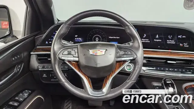 Cadillac Escalade 2021 — ფოტო 6/39