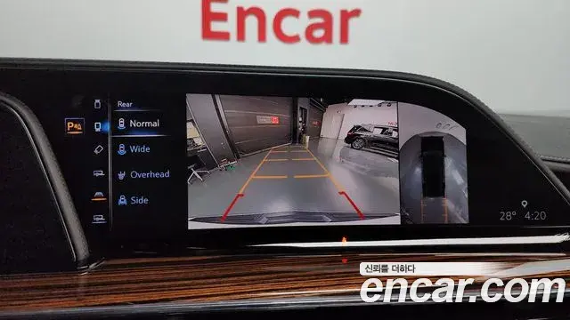 Cadillac Escalade 2021 — ფოტო 34/39
