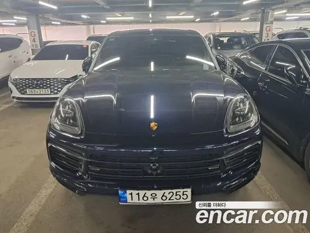 Porsche Cayenne 2021 — Фото 8/9