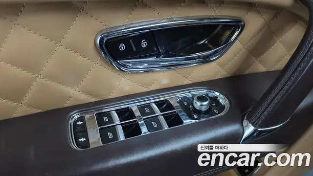 Bentley Bentayga 2018 — Photo 43/47