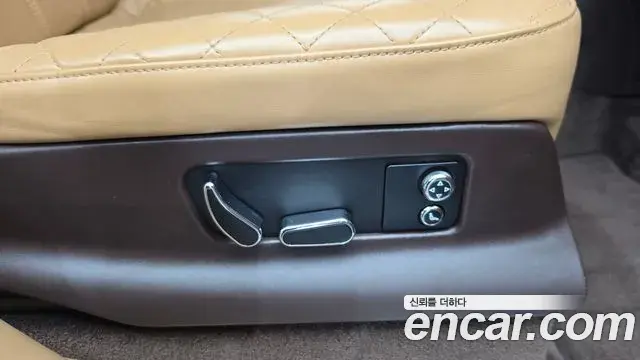 Bentley Bentayga 2018 — Photo 29/47