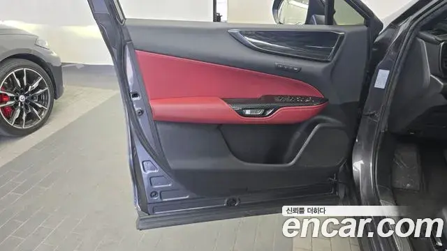 Lexus NX350h 2023 — ფოტო 16/33