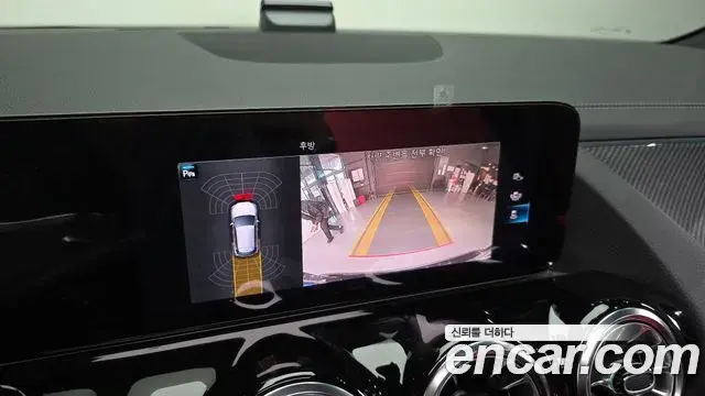 Mercedes-Benz GLA-Class 2022 — Фото 16/20