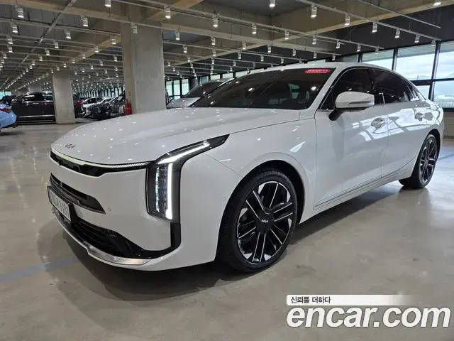 Kia K8 2025 — Photo 11/51