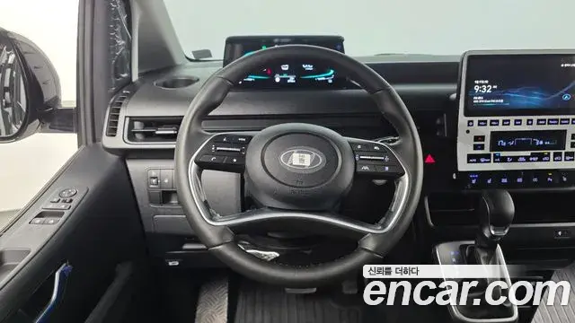 Hyundai Staria 2025 — Фото 12/20