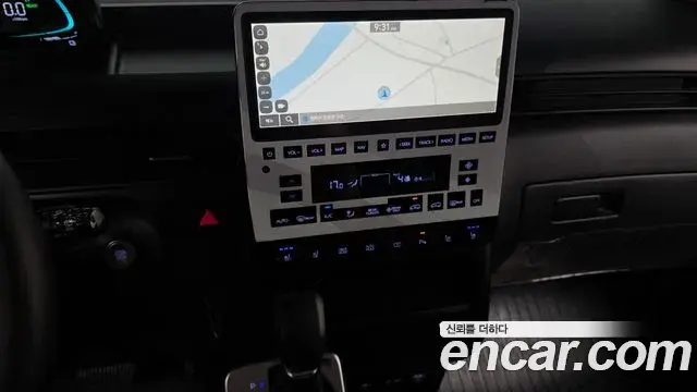 Hyundai Staria 2025 — Фото 13/20