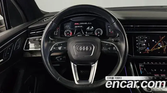 Audi Q7 2021 — Фото 12/20