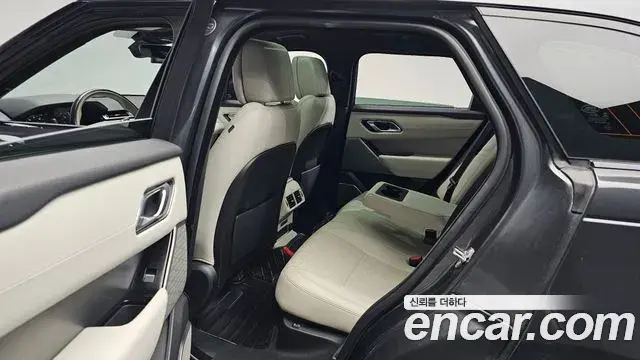 Land Rover Range Rover Velar 2018 — Фото 11/20