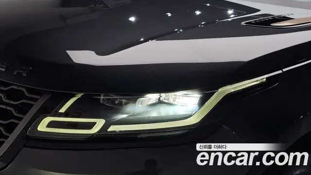 Land Rover Range Rover Velar 2018 — Photo 25/41