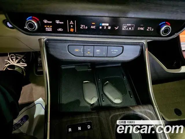 Kia Carnival 2024 — Şəkil 14/20