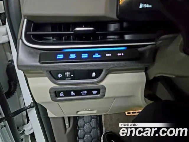Kia Carnival 2024 — Şəkil 6/20