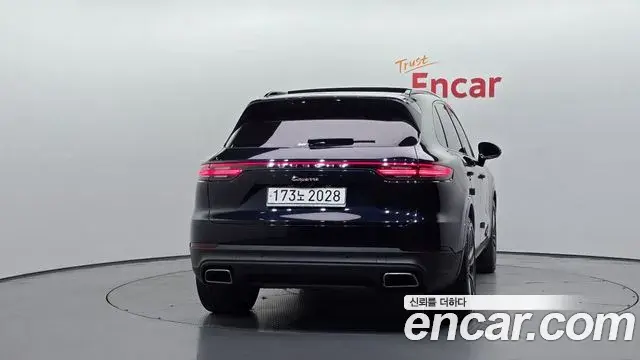 Porsche Cayenne 2020 — Фото 4/20