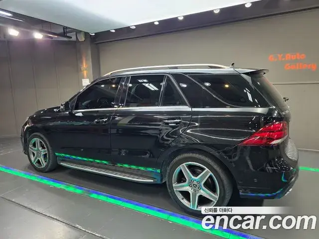 Mercedes-Benz GLE-Class 2018 — Фото 2/20