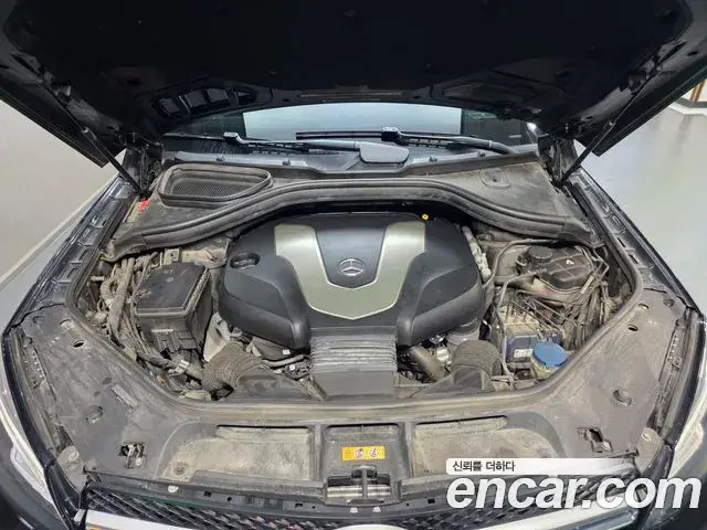 Mercedes-Benz GLE-Class 2018 — Фото 5/20