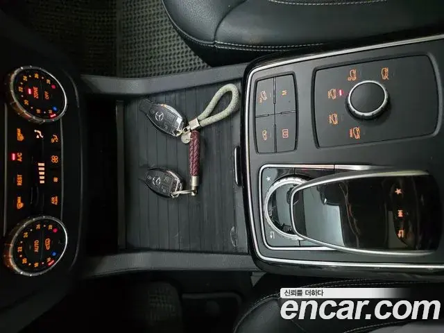 Mercedes-Benz GLE-Class 2018 — Фото 18/20