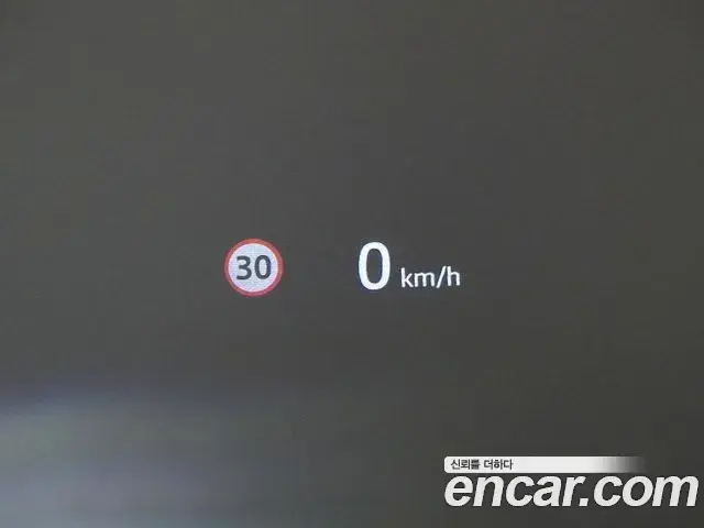 Land Rover Range Rover 2024 — Фото 15/20