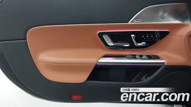 Mercedes-Benz SL-Class 2024 — Photo 8/19