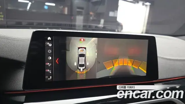 BMW 5 Series 2019 — Фото 16/20