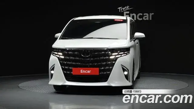 Toyota Alphard 2025 — Şəkil 9/38