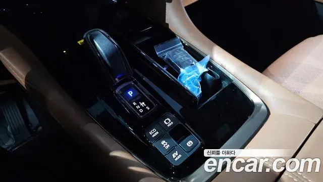 Toyota Alphard 2025 — Şəkil 10/38