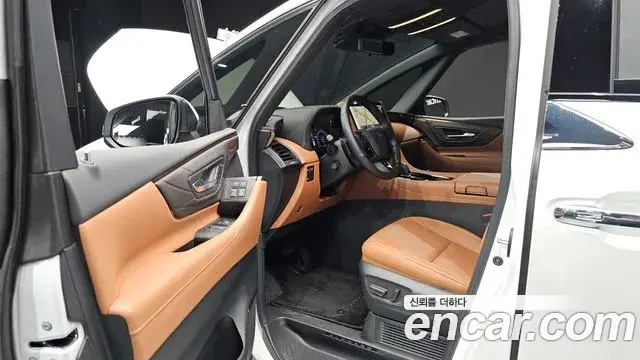 Toyota Alphard 2025 — Şəkil 29/38