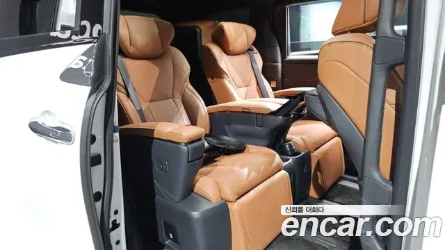 Toyota Alphard 2025 — Şəkil 38/38