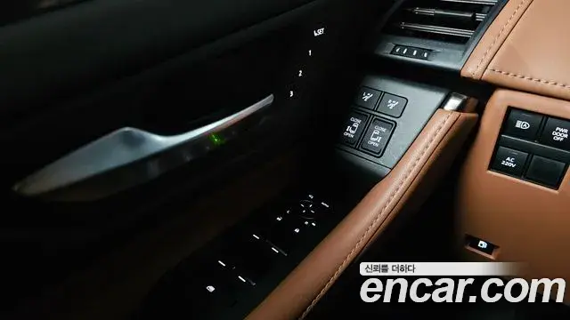 Toyota Alphard 2025 — Şəkil 2/38