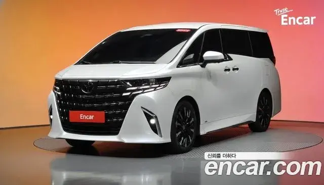 Toyota Alphard 2025 — Şəkil 36/38