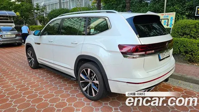 Volkswagen Atlas 2026 — Photo 2/14