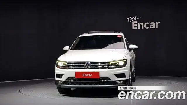 Volkswagen Tiguan 2020 — ფოტო 3/20