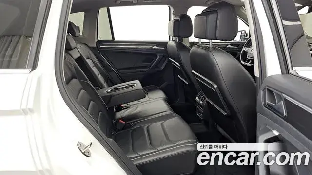 Volkswagen Tiguan 2020 — ფოტო 12/20