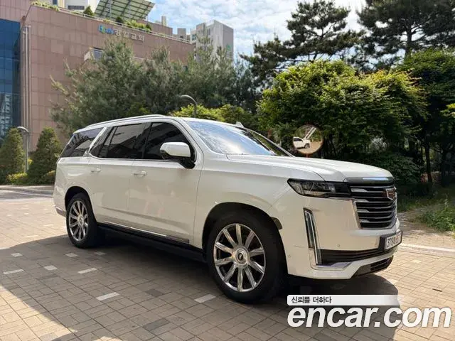 Cadillac Escalade 2022 — Photo 14/20