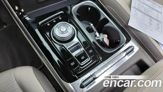Kia Carnival 2023 — Фото 9/20