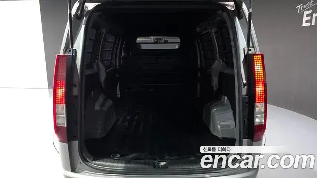 Hyundai Staria 2021 — Фото 20/20