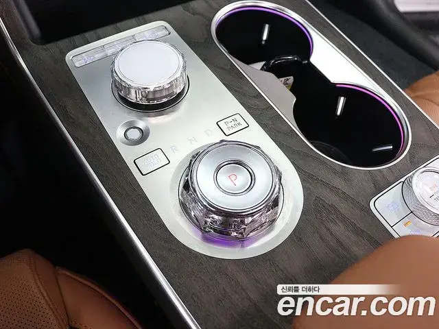 Genesis GV80 2024 — Photo 8/20
