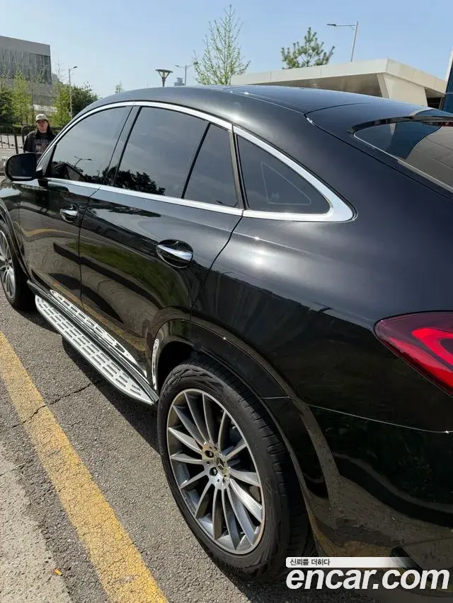 Mercedes-Benz GLE-Class 2025 — Фото 2/10
