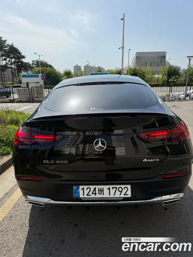 Mercedes-Benz GLE-Class 2025 — Фото 4/10